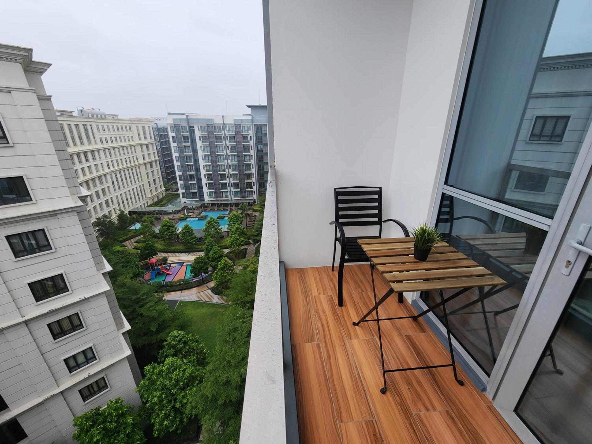 81 Newport C5 10I Balcony & Pool Across Naia T3 Aparthotel Pasay Bagian luar foto